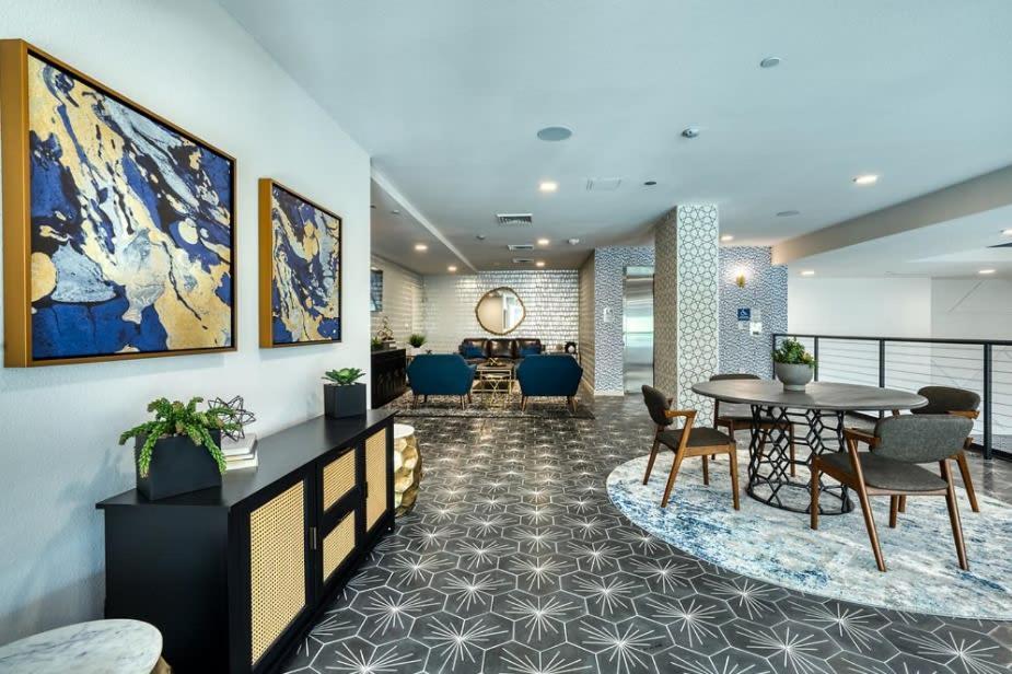 Cozysuites Phx Roro Gym, Pool, Pets, Parking! #9 Phoenix Exterior photo