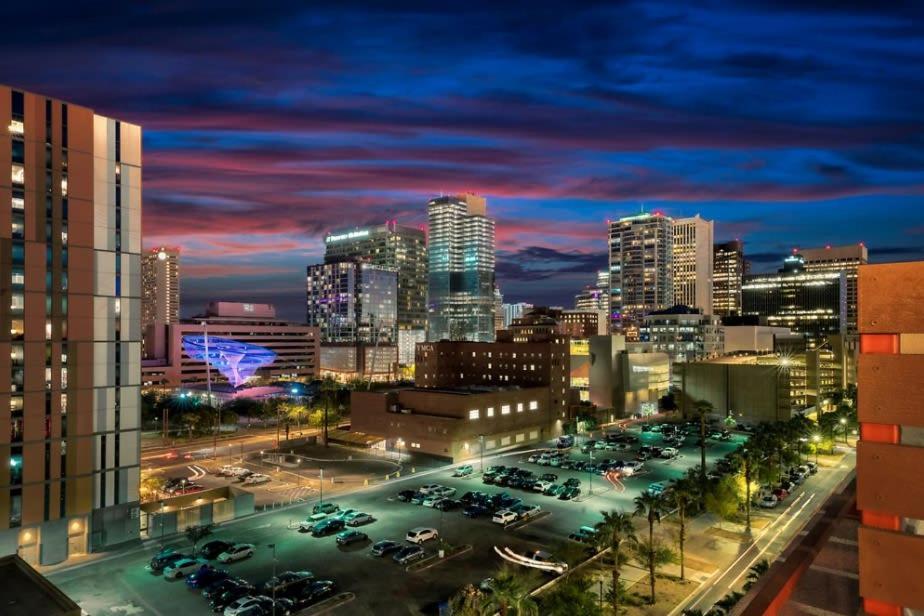 Cozysuites Phx Roro Gym, Pool, Pets, Parking! #9 Phoenix Exterior photo